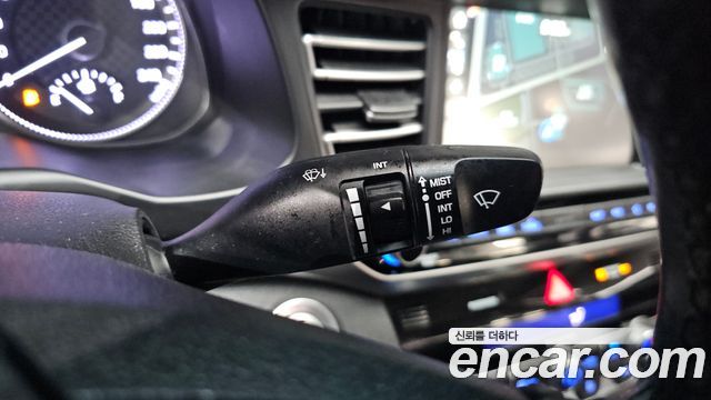 Hyundai AVANTE 2020 — photo 28