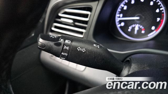 Hyundai AVANTE 2020 — photo 29