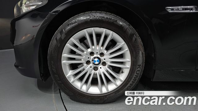 BMW 5-Series 2015 — photo 5