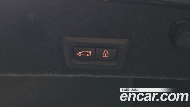BMW 5-Series 2015 — photo 26