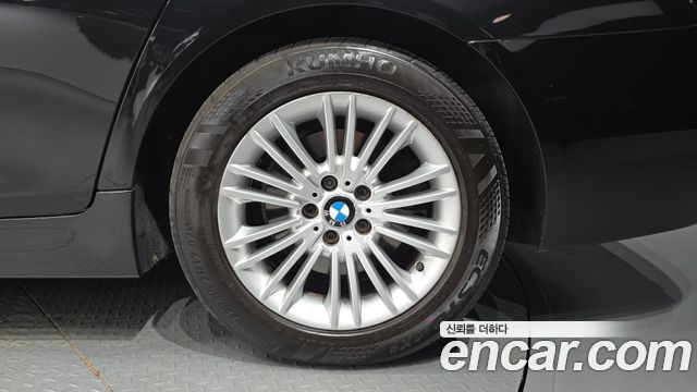 BMW 5-Series 2015 — photo 7