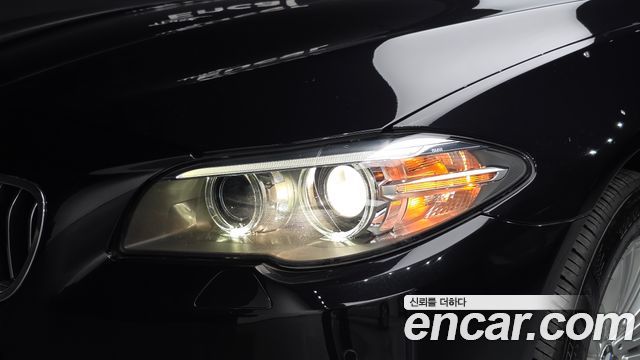 BMW 5-Series 2015 — photo 8