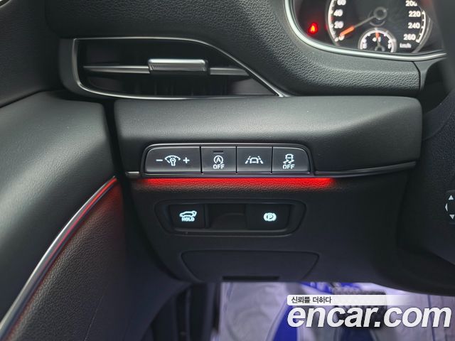 Genesis GV80 2020 — photo 11