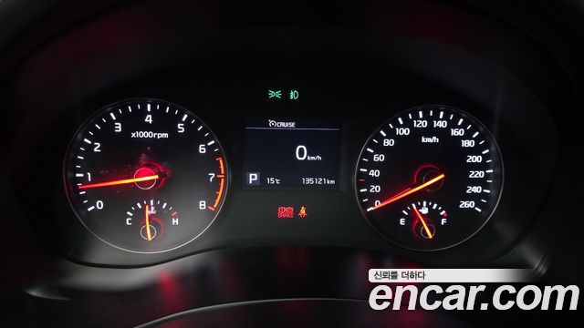 Kia K7 2017 — photo 11