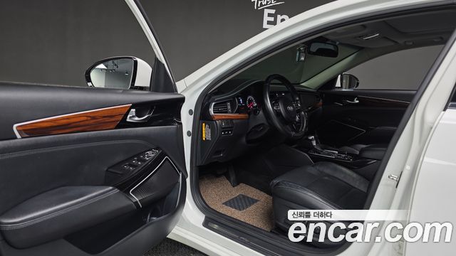 Kia K7 2017 — photo 13