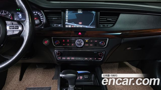 Kia K7 2017 — photo 20