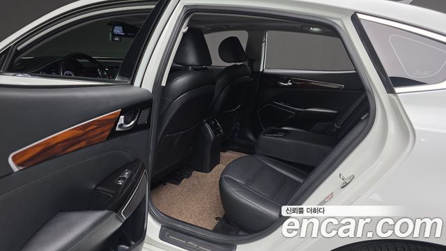 Kia K7 2017 — photo 22