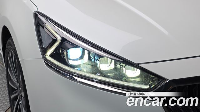 Kia K7 2017 — photo 8