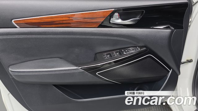 Kia K7 2017 — photo 14