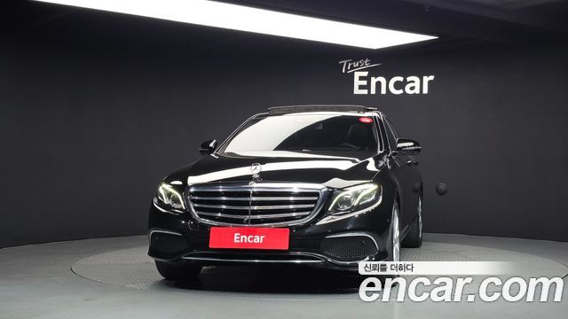 Mercedes-Benz E-Class 2019 — photo 3