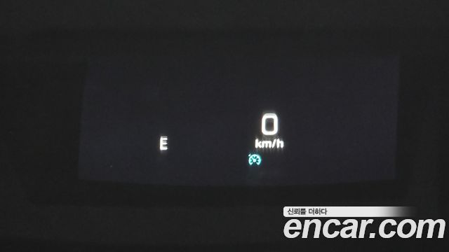 Mercedes-Benz E-Class 2019 — photo 23
