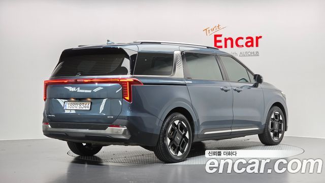 Kia Canival 2024 — photo 2