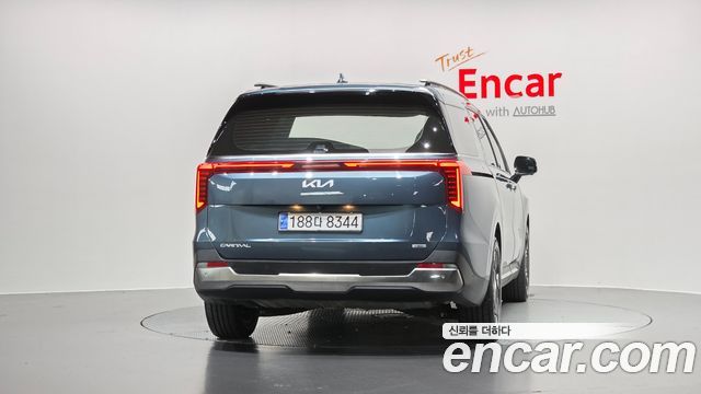 Kia Canival 2024 — photo 4