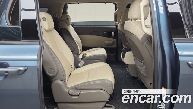 Kia Canival 2024 — photo 16