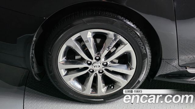 Kia Canival 2017 — photo 5