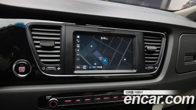 Kia Canival 2017 — photo 20