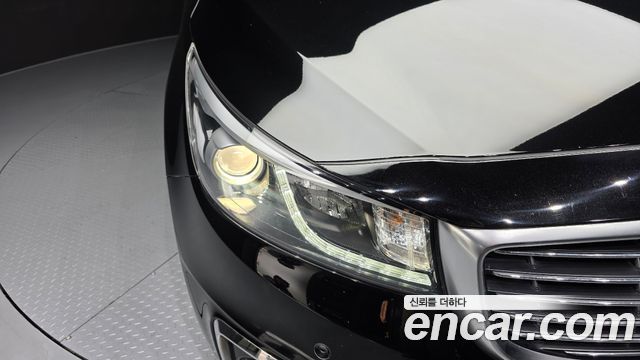 Kia Canival 2017 — photo 8
