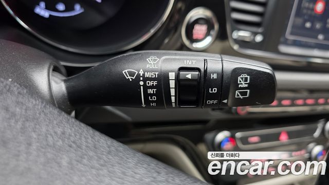 Kia Canival 2017 — photo 29