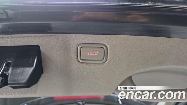 Kia Canival 2017 — photo 32