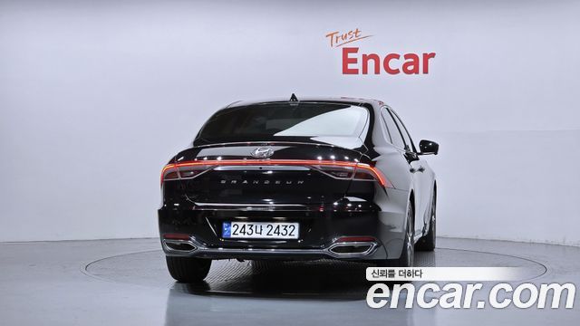 Hyundai Grandeur 2022 — photo 4