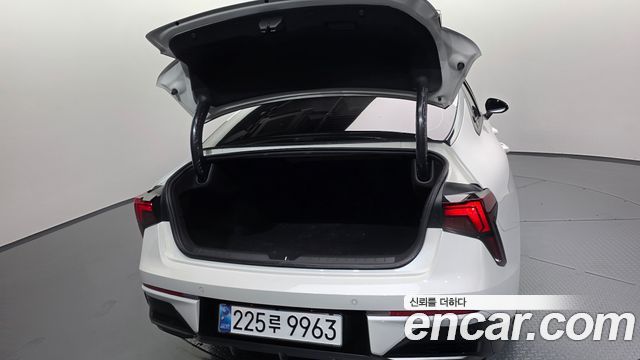 Kia K5 2025 — photo 33