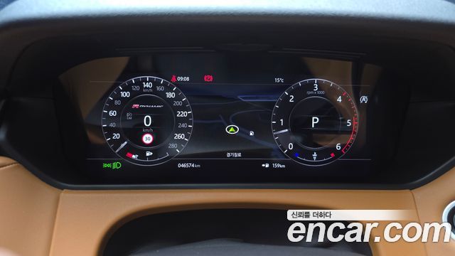 Land Rover Range Rover Velar 2020 — photo 11