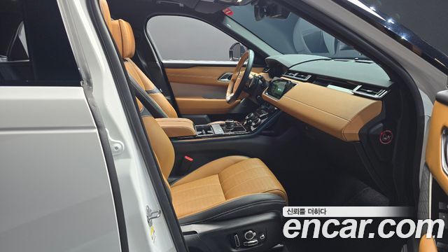 Land Rover Range Rover Velar 2020 — photo 16