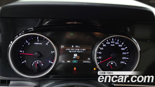 Kia Canival 2021 — photo 8