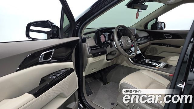 Kia Canival 2021 — photo 11