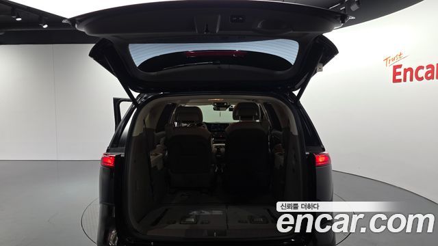 Kia Canival 2021 — photo 20