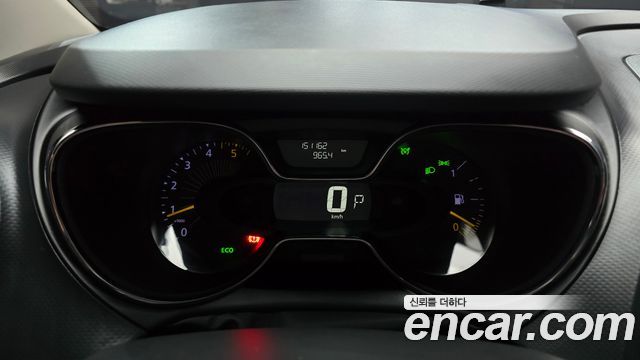 Renault Korea QM3 2016 — photo 11