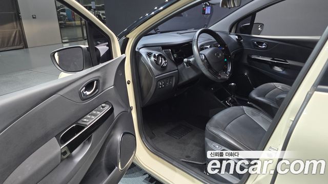 Renault Korea QM3 2016 — photo 13