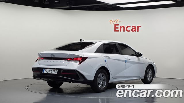 Hyundai AVANTE 2026 — photo 2
