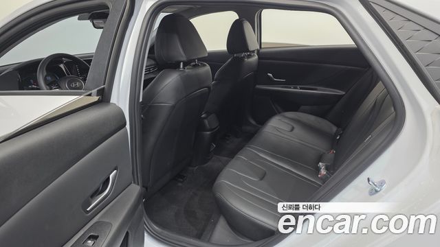 Hyundai AVANTE 2026 — photo 12