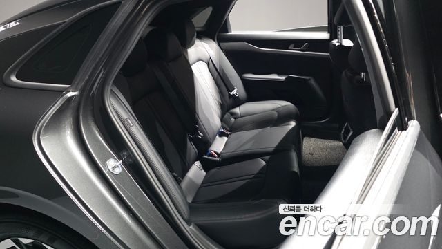 Kia K5 2026 — photo 17