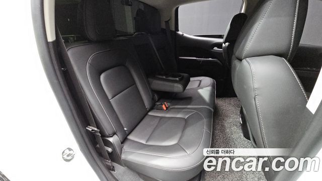 Chevrolet Korea Colorado 2022 — photo 18