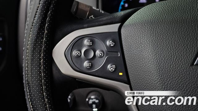 Chevrolet Korea Colorado 2022 — photo 24