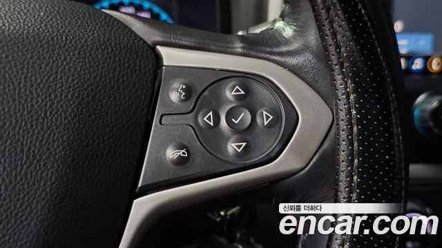 Chevrolet Korea Colorado 2022 — photo 25