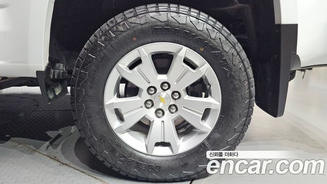 Chevrolet Korea Colorado 2022 — photo 7