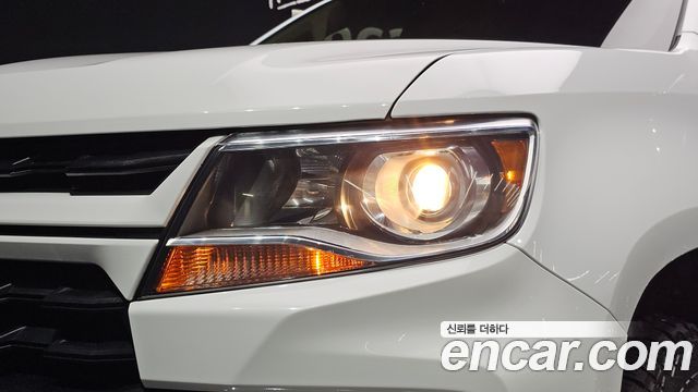Chevrolet Korea Colorado 2022 — photo 8