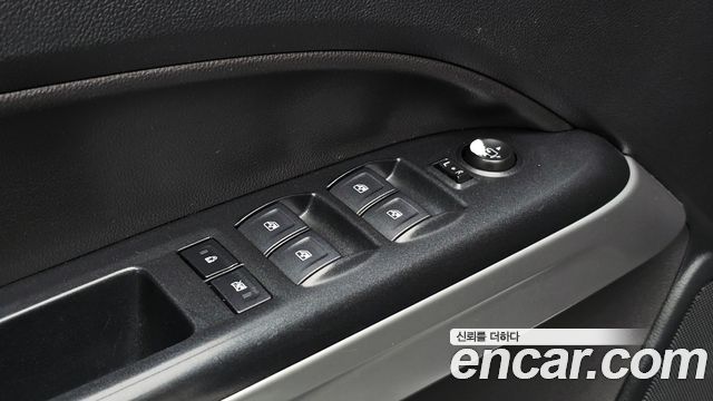 Chevrolet Korea Colorado 2022 — photo 27