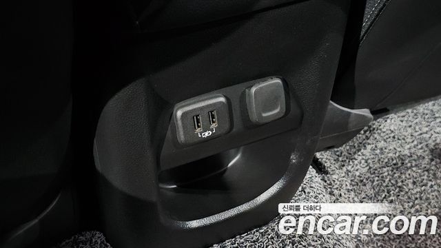 Chevrolet Korea Colorado 2022 — photo 32
