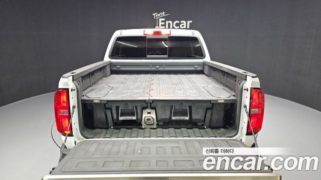 Chevrolet Korea Colorado 2022 — photo 37