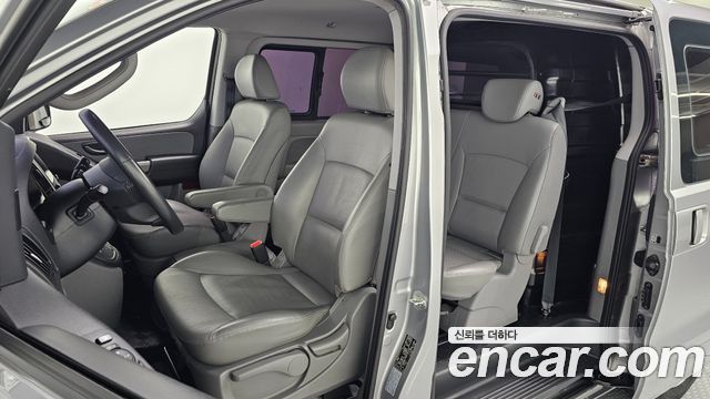 Hyundai Starex 2019 — photo 13