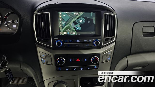 Hyundai Starex 2019 — photo 19