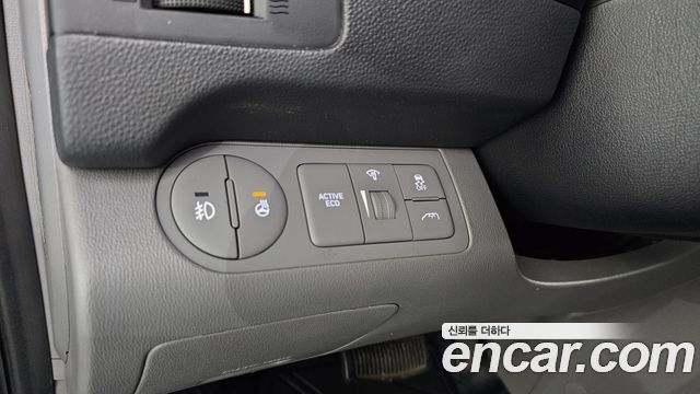 Hyundai Starex 2019 — photo 22