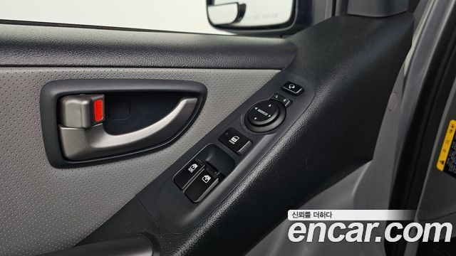 Hyundai Starex 2019 — photo 23