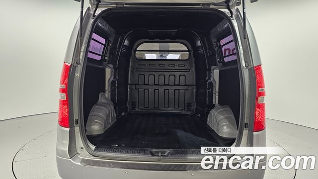 Hyundai Starex 2019 — photo 26