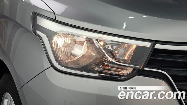 Hyundai Starex 2019 — photo 8
