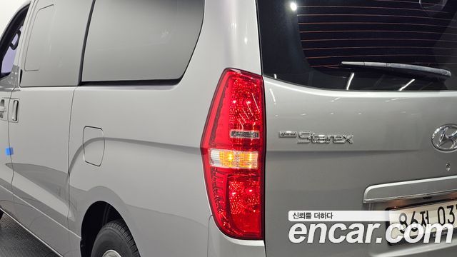 Hyundai Starex 2019 — photo 9